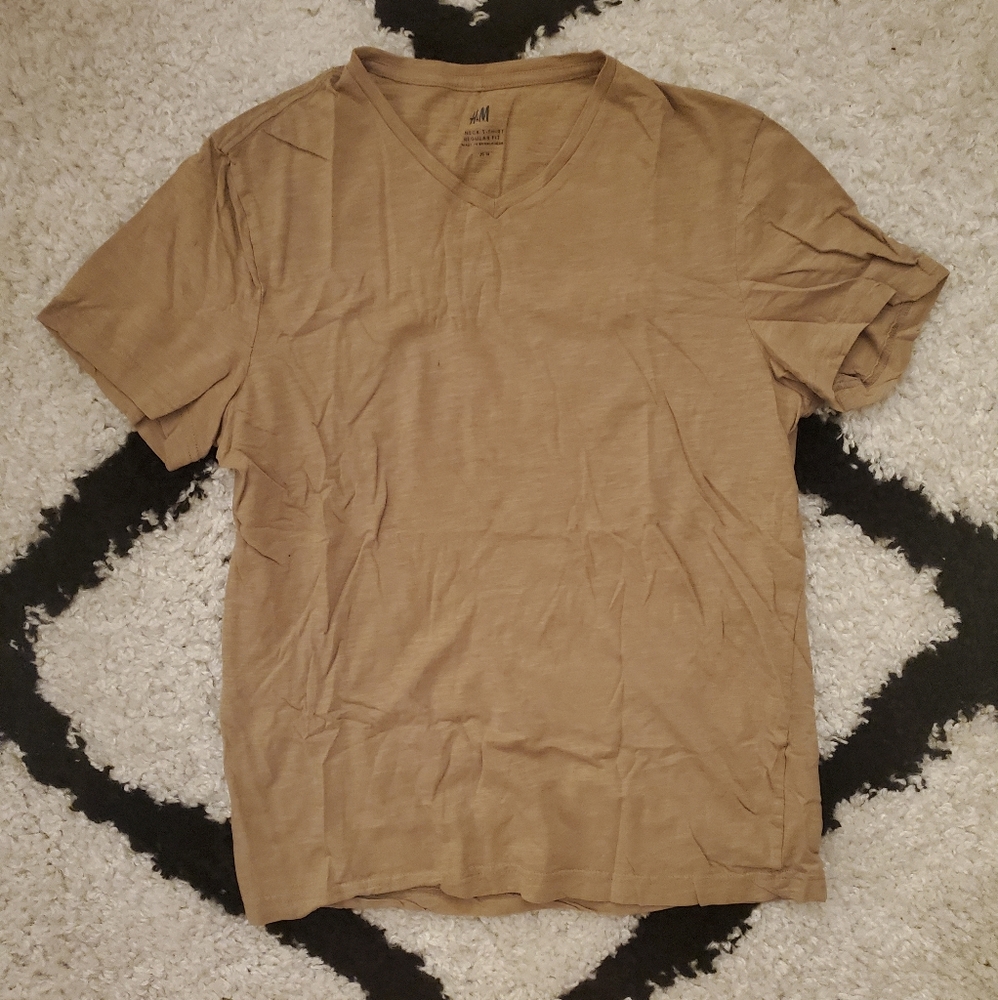 3 for $15 w/ free shipping // H&M light tan V-neck Tee shirt